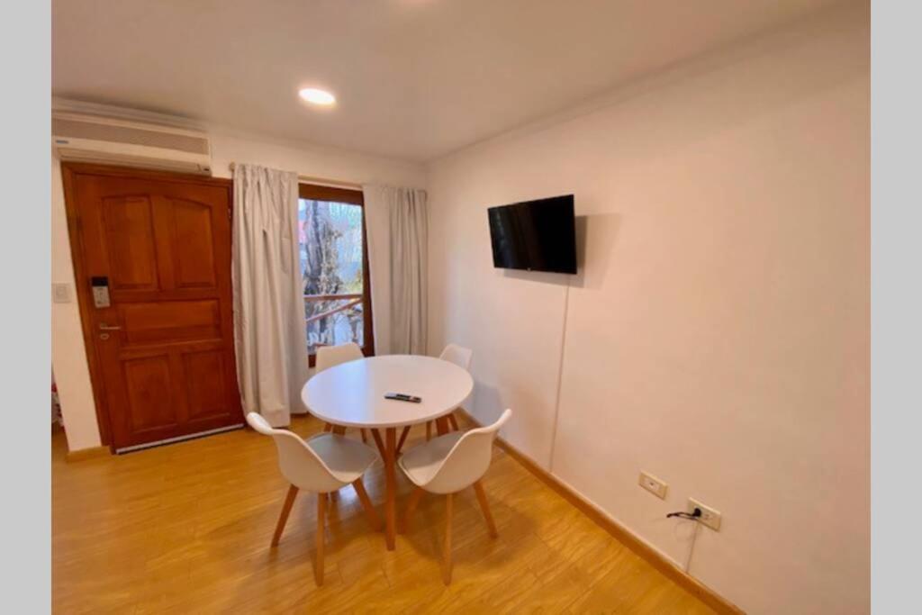 Ferienwohnung Departamento Amplio En Pleno Centro El Calafate Exterior foto
